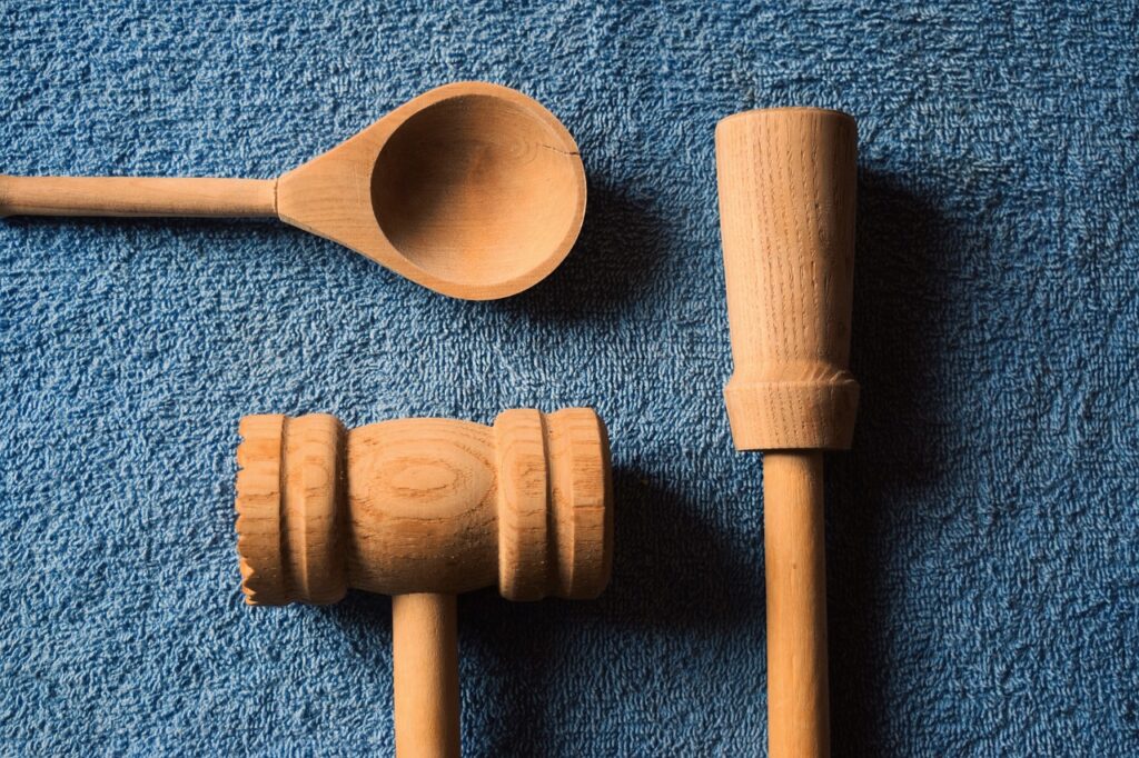 kitchen utensils, wooden utensils, blue-2754162.jpg